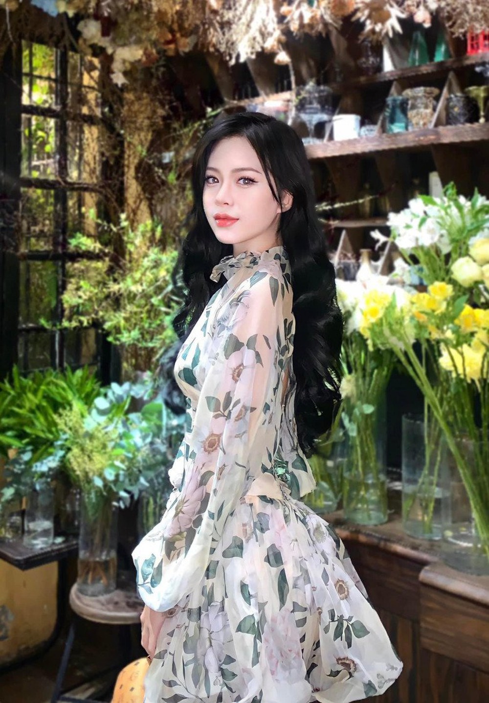 Nữ sinh 2k1 ghi danh vào cuộc thi hoa hậu: Là thủ khoa đầu vào trường top, giỏi ngoại ngữ nhưng mặt mộc mới “mê”!