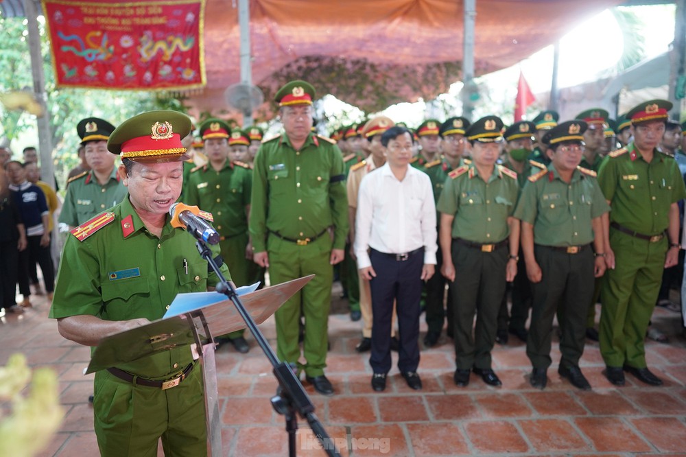 Anh hãy nghỉ đi, nhiệm vụ có đồng đội anh thay thế, phụng dưỡng cha mẹ đã có em và anh chị - Ảnh 2.