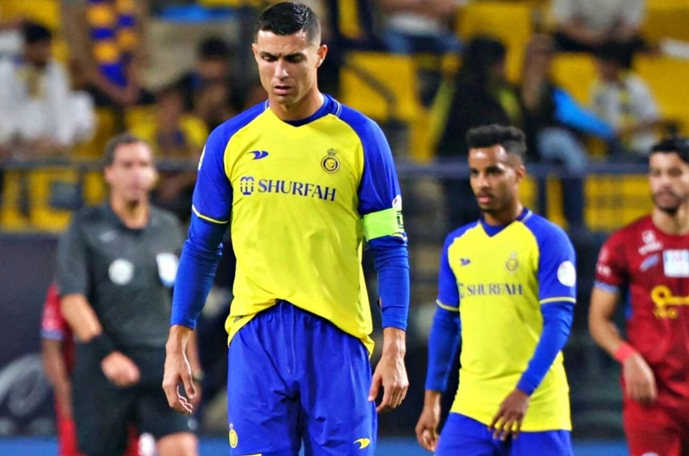 Ronaldo tiếp tục tịt ngòi, Al Nassr bị loại ở Cúp Nhà Vua Saudi Arabia - Ảnh 1.