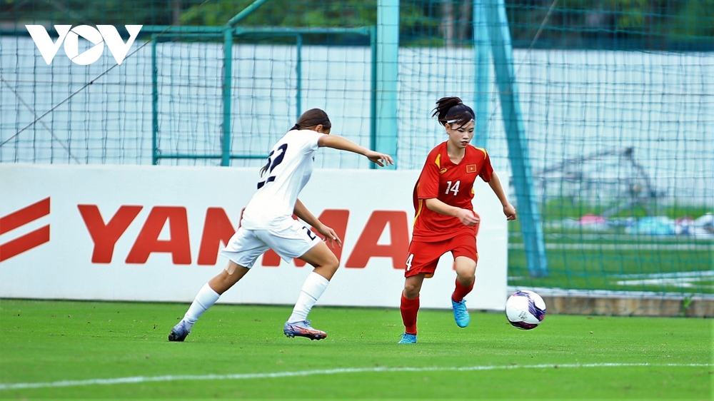 Bóng đá nữ Việt Nam ghi dấu ấn lớn ở giải châu Á, cầu thủ ăn mừng như Ronaldo - Ảnh 3.