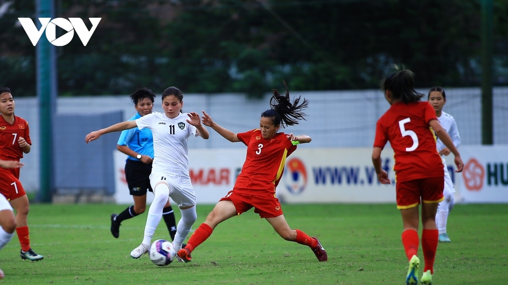 Bóng đá nữ Việt Nam ghi dấu ấn lớn ở giải châu Á, cầu thủ ăn mừng như Ronaldo - Ảnh 13.