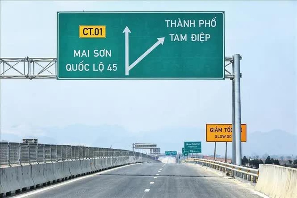 Khánh thành 2 tuyến cao tốc Bắc - Nam dịp nghỉ lễ 30/4, tài xế cần lưu ý những gì? - Ảnh 2.