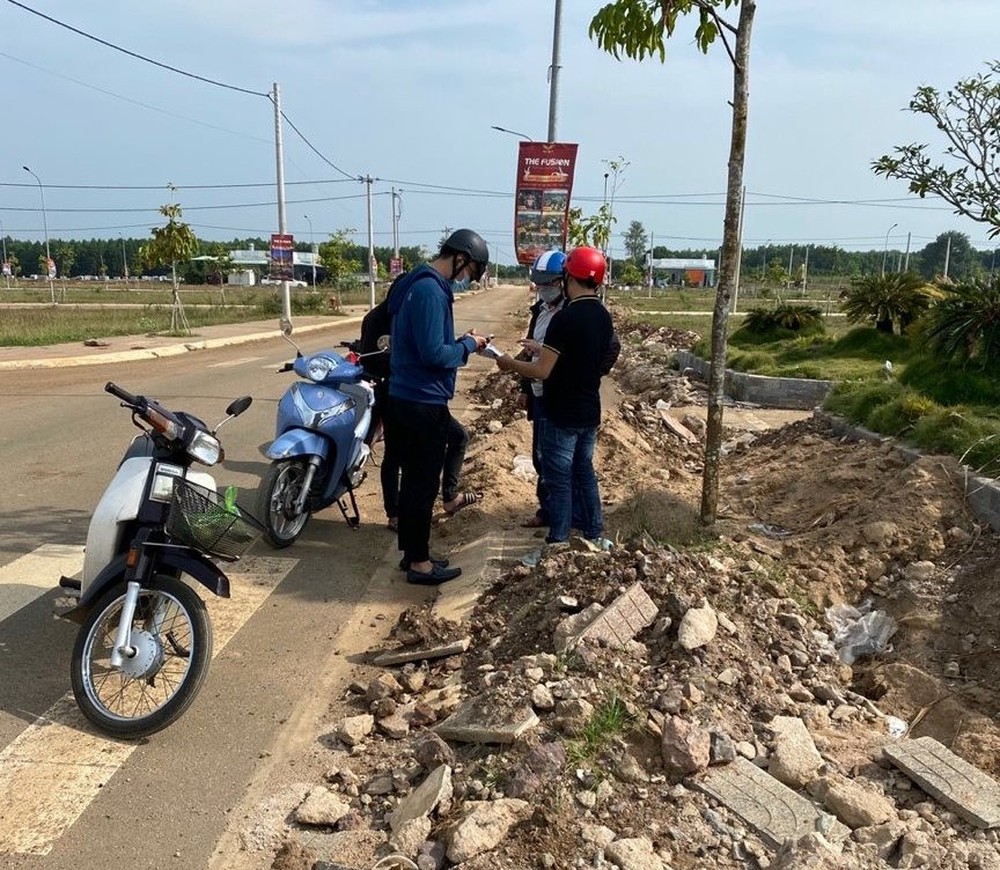 Sợ mất giao dịch, môi giới “bất chấp” bán căn nhà 5 tỉ nhận hoa hồng chưa đầy 10 triệu đồng - Ảnh 1.