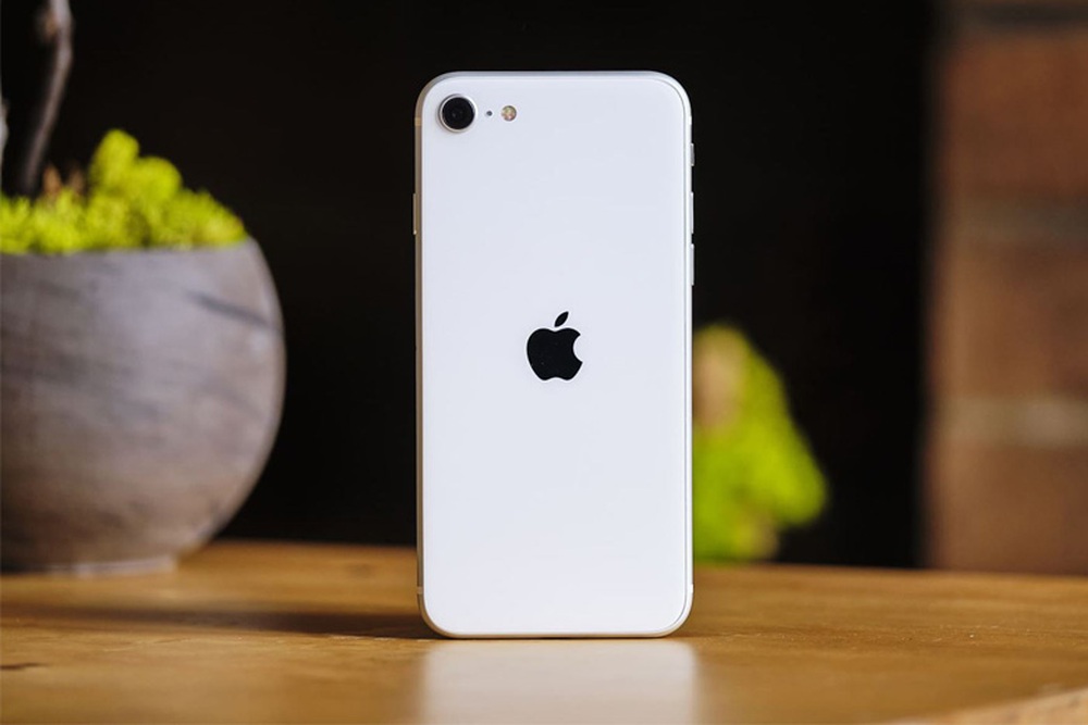 Chiếc iPhone thất bại nhất Việt Nam: Chưa bị khai tử nhưng đã phải rút khỏi kệ chỉ trong vài tháng mở bán - Ảnh 1.