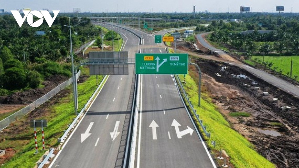 Rà soát tất cả cao tốc 4 làn xe, yêu cầu nâng tốc độ lên 90 km/h - Ảnh 2.