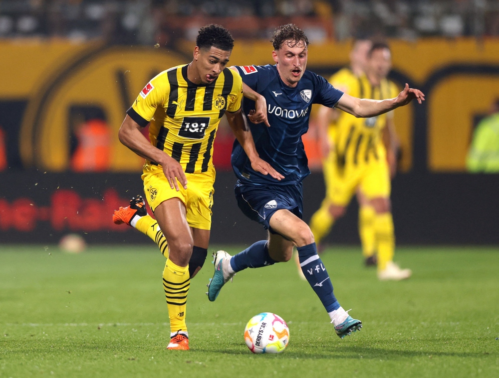 Kết quả bóng đá 29/4: Bị Bochum cầm chân, Dortmund nguy cơ mất ngôi đầu Bundesliga - Ảnh 1.