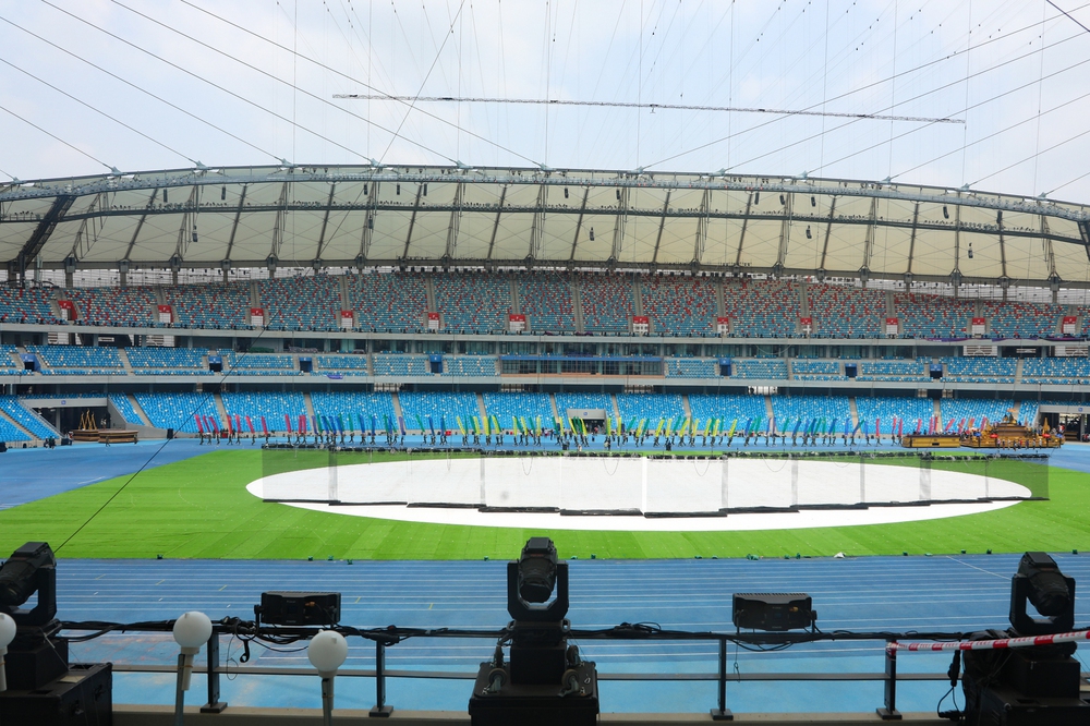 Cận cảnh sân vận động nghìn tỷ tổ chức lễ khai mạc SEA Games 2023 - Ảnh 8.