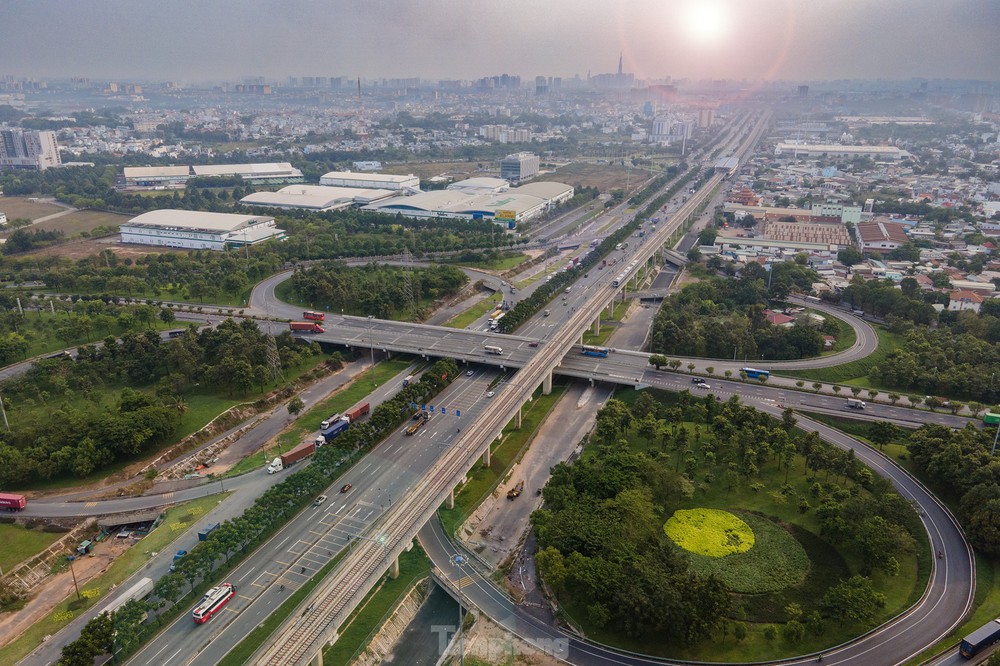 Hình hài tuyến metro Bến Thành - Suối Tiên sau hơn 15 năm chờ đợi - Ảnh 6.