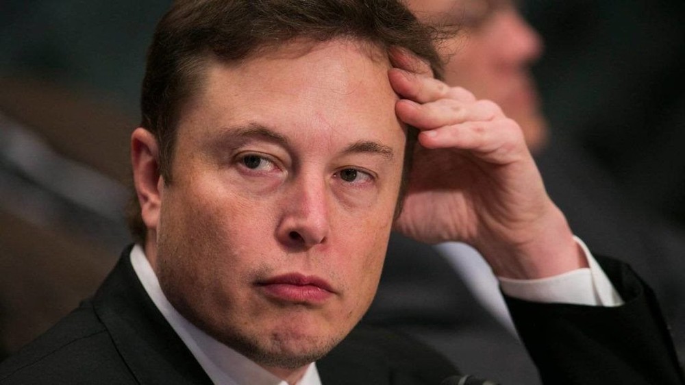 Cú đặt cược liều mạng có thể khiến Elon Musk đưa Tesla lao thẳng xuống vực: Cậy nhiều tiền giảm giá xe vô độ, chờ đợi lãi từ 1 mảng kinh doanh còn chưa thành hình - Ảnh 1.