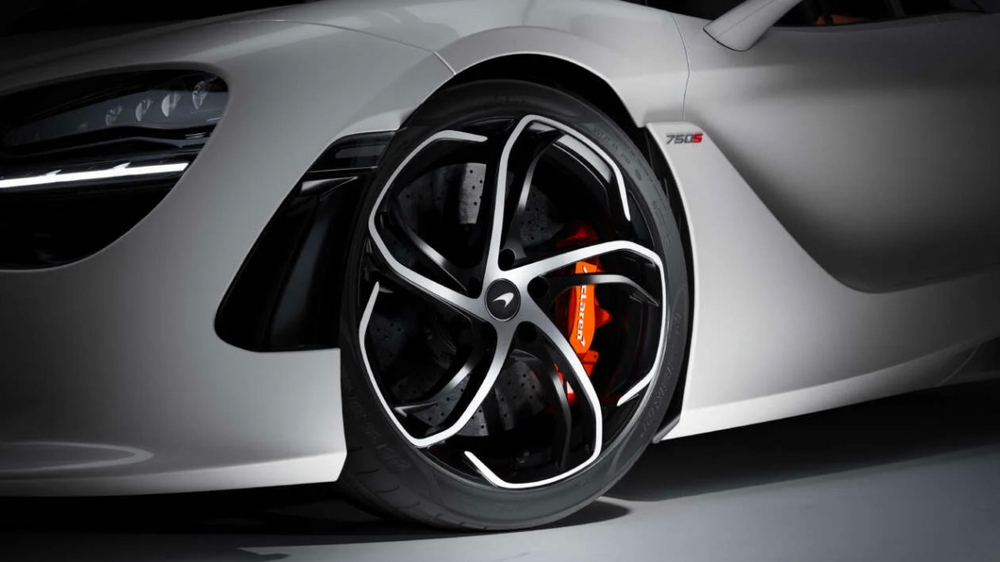 Cận cảnh bộ đôi siêu xe 750 mã lực McLaren 750S Coupé và Spider - Ảnh 8.