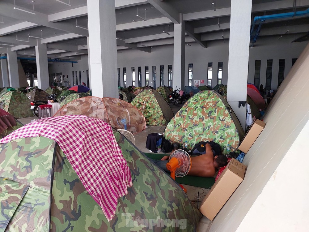 Bí mật những căn lều tạm đang nỗ lực tạo ra Lễ khai mạc SEA Games tầm cỡ Olympic của Campuchia - Ảnh 7.