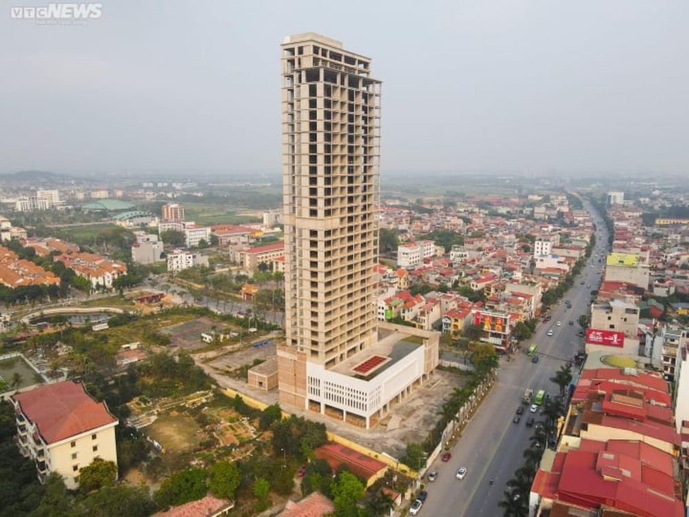 Trung tâm thương mại, khách sạn 600 tỷ đồng dang dở trên đất vàng Bắc Ninh - Ảnh 1.