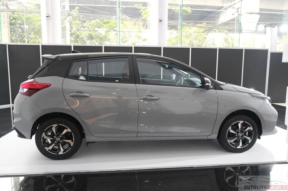 Toyota Vios 2023 ra mắt ngày 10/5 tại Việt Nam: Màn hình 9 inch, lẫy chuyển số, thêm trang bị an toàn cao cấp như Altis - Ảnh 8.