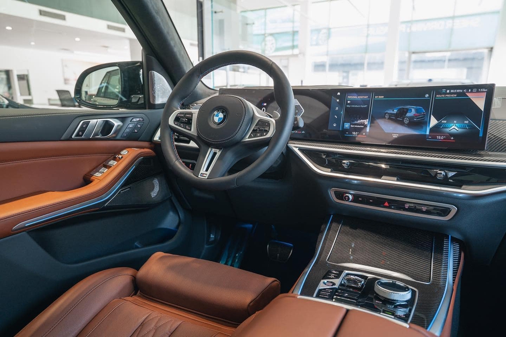 BMW X7 2023 ra mắt Việt Nam tháng này, đại lý báo giá từ 6,299 tỷ cho 2 bản, đắt hơn GLS cả tỷ đồng - Ảnh 4.