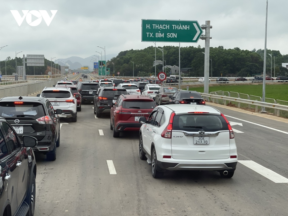 Thông xe 2 đoạn cao tốc Bắc-Nam: “Chúng tôi tự hào được làm cao tốc” - Ảnh 6.