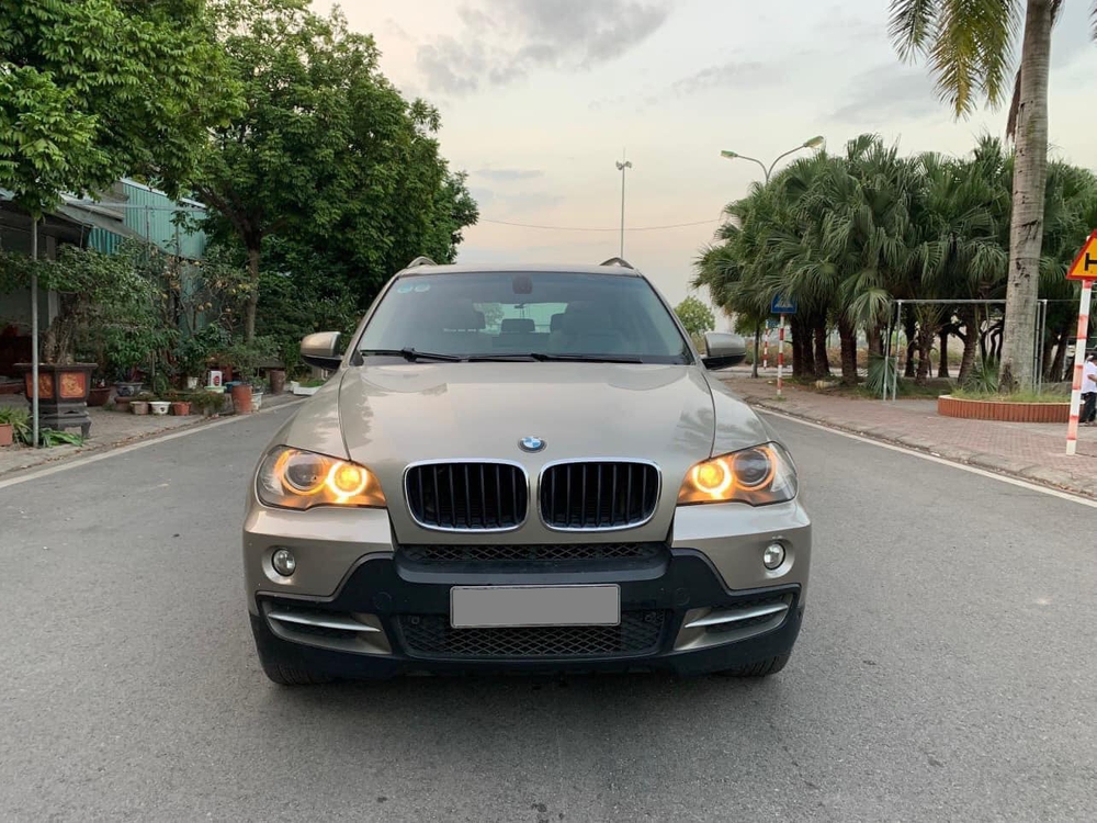 BMW X5 bán lại giá 345 triệu đồng: SUV 7 chỗ rẻ hơn Morning, đủ ghế sưởi, cốp điện, cửa sổ panorama không kém xe sang đời mới - Ảnh 2.