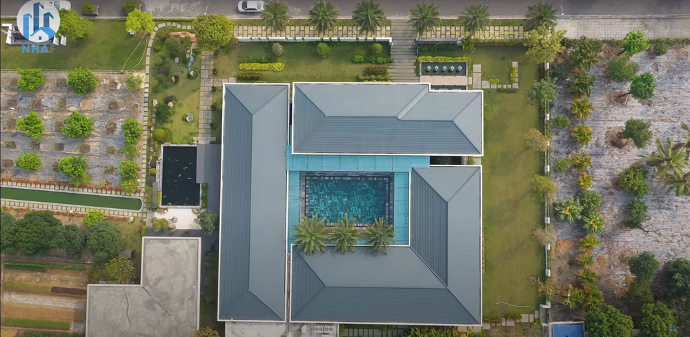 Khám phá biệt phủ rộng 10.000m2 độc nhất vô nhị của nữ đại gia Hải Phòng: Không gia đậm chất Bắc Âu, sửng sốt nhất là bộ đèn chùm pha lê trị giá 500 tỷ đồng - Ảnh 3. Khám phá biệt phủ rộng 10.000m2 độc nhất vô nhị của nữ đại gia Hải Phòng: Không gia đậm chất Bắc Âu, sửng sốt nhất là bộ đèn chùm pha lê trị giá 500 tỷ đồng - Ảnh 3.