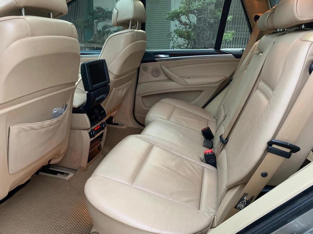 BMW X5 bán lại giá 345 triệu đồng: SUV 7 chỗ rẻ hơn Morning, đủ ghế sưởi, cốp điện, cửa sổ panorama không kém xe sang đời mới - Ảnh 8.