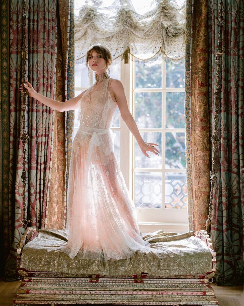 Ch&acirc;n dung đại tiểu thư thừa kế gia tộc quyền qu&yacute; bậc nhất nước Mỹ: Nhan sắc lẫn thần th&aacute;i đều lấn lướt si&ecirc;u mẫu với cuộc đời kh&ocirc;ng kh&aacute;c g&igrave; tiểu thuyết - Ảnh 9.