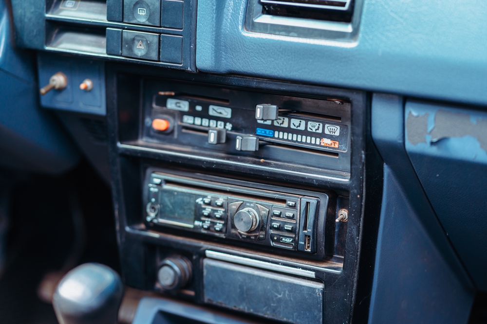 Từng vô địch quốc tế, tay đua 9x về Gia Lai độ Nissan mui trần giá 30 triệu vì câu nói đời tôi không biết bao giờ có ô tô của người bạn - Ảnh 15.