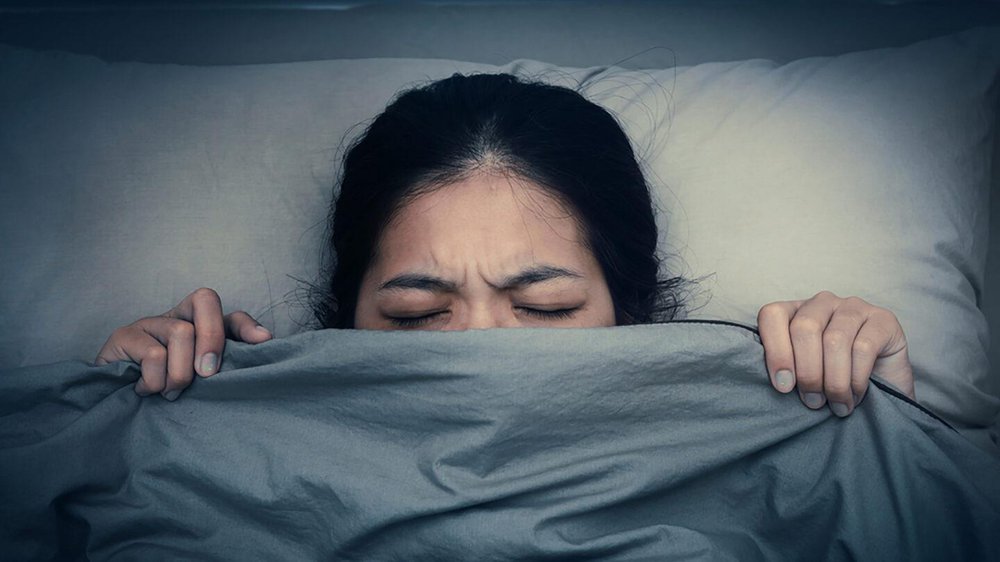 Ngủ ít hay nhiều dễ bị đột quỵ hơn? Nghiên cứu mới chỉ ra số giờ ngủ là ‘tác nhân’ thúc đẩy đột quỵ - Ảnh 1.