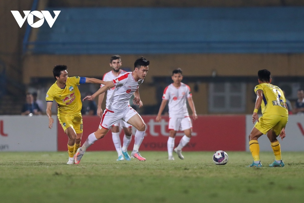 TRỰC TIẾP Viettel FC - HAGL: Dàn tuyển thủ Việt Nam đối đầu - Ảnh 1.