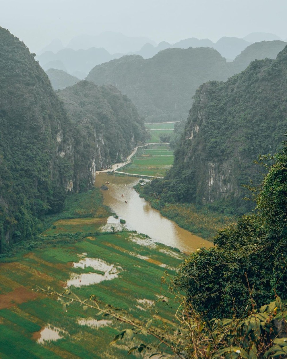 7 điểm du lịch Việt Nam sở hữu cảnh đẹp siêu thực được du khách nước ngoài công nhận không thể diễn đạt qua ảnh chụp - Ảnh 14.