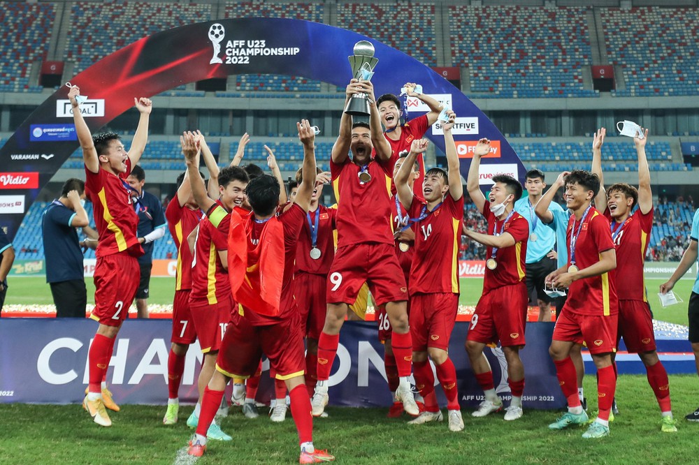 Trước SEA Games 32, nhớ về chiến tích bi tráng của U23 Việt Nam và nước mắt người Thái tại Campuchia - Ảnh 17.