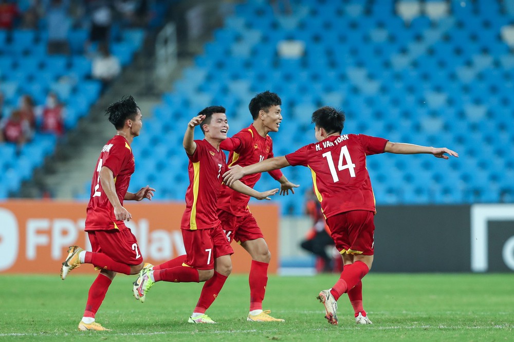 Trước SEA Games 32, nhớ về chiến tích bi tráng của U23 Việt Nam và nước mắt người Thái tại Campuchia - Ảnh 10.