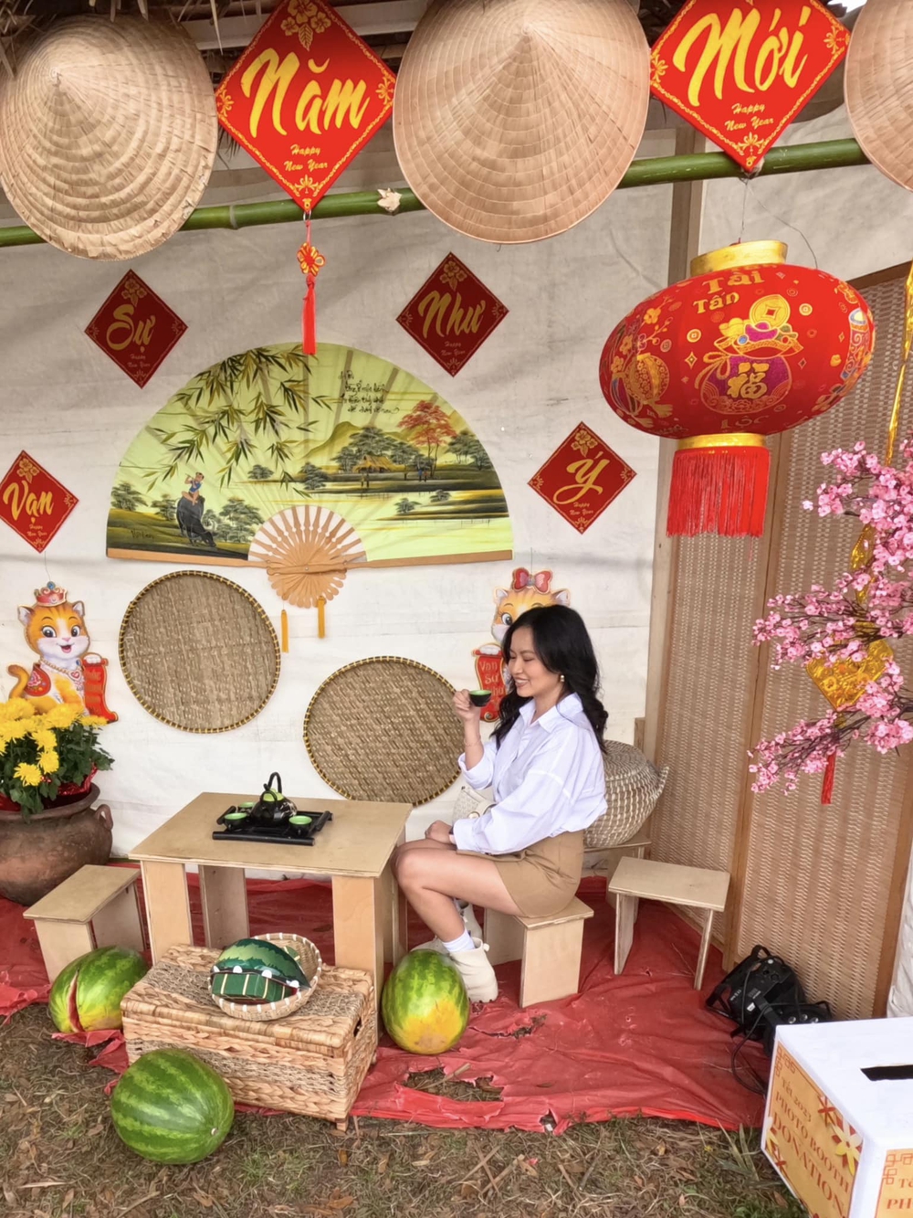 Nữ y tá quê Kiên Giang ‘trúng số’ khi lấy cựu cảnh sát Mỹ, đi làm áp lực về nhà chỉ biết khóc với chồng