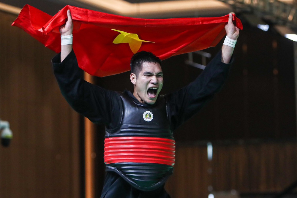 Đánh một trận đẳng cấp thế giới, võ sĩ Việt Nam đoạt HCV theo kịch bản thót tim - Ảnh 10.