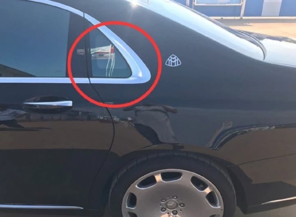 Khung cửa kính tam giác cố định phía sau hông xe  ô tô có tác dụng gì? - Ảnh 2.