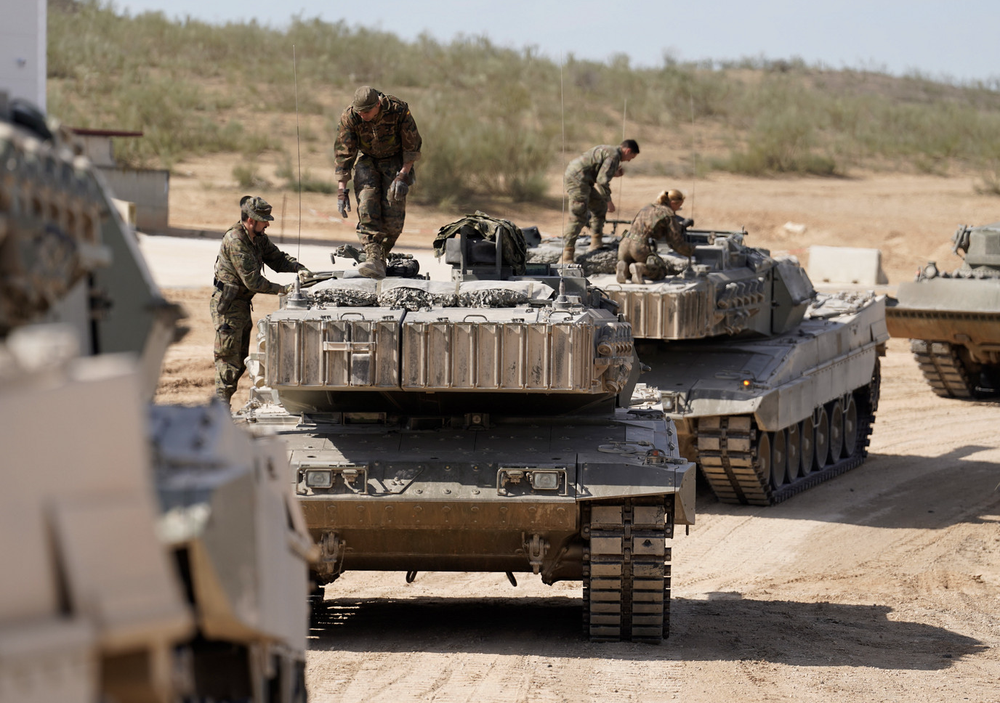 Người khổng lồ vũ khí Đức sẽ sản xuất xe tăng, hệ thống phòng không và đạn dược ở Ukraine - Ảnh 1.