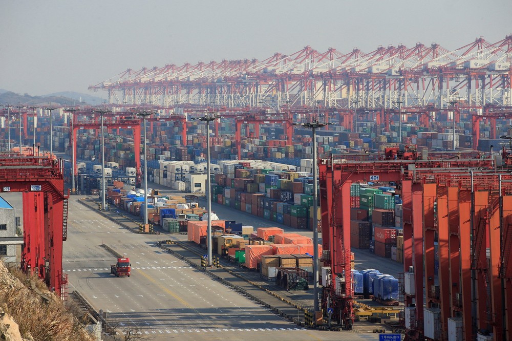 Xuất khẩu suy yếu, công ty Trung Quốc tìm ra công thức bán hàng: Made in Vietnam là một yếu tố - Ảnh 1.