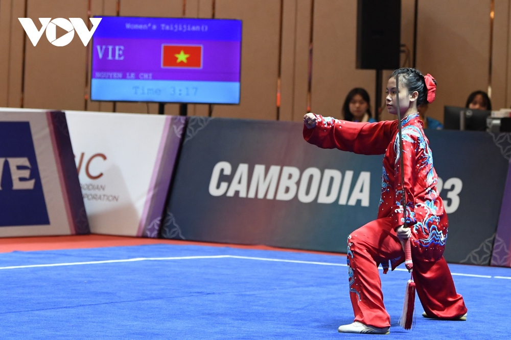 TRỰC TIẾP SEA Games 32 ngày 12/5: Nông Văn Hữu giành HCV Wushu - Ảnh 1.