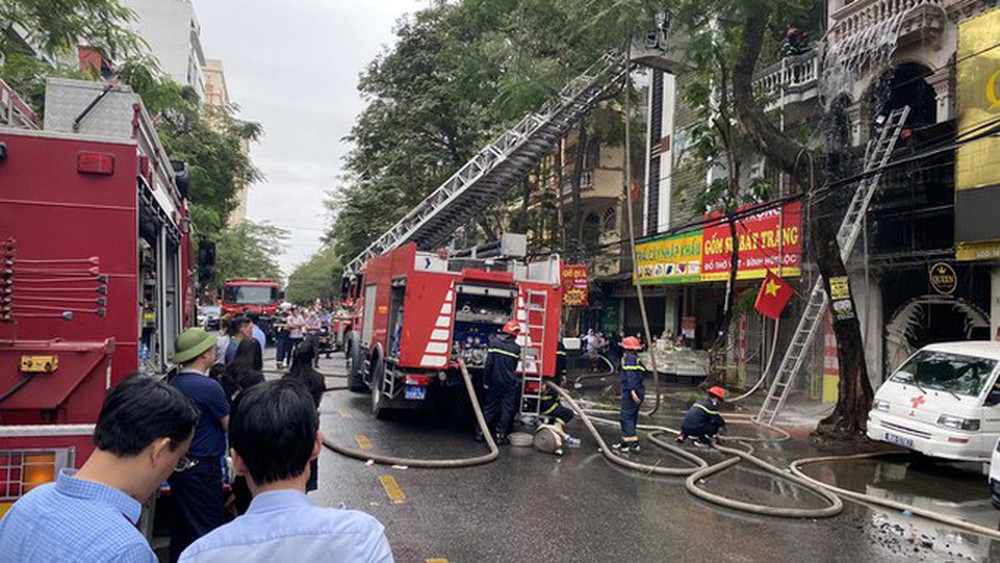 Phó Thủ tướng yêu cầu điều tra vụ cháy khiến 4 bà cháu tử vong - Ảnh 1.