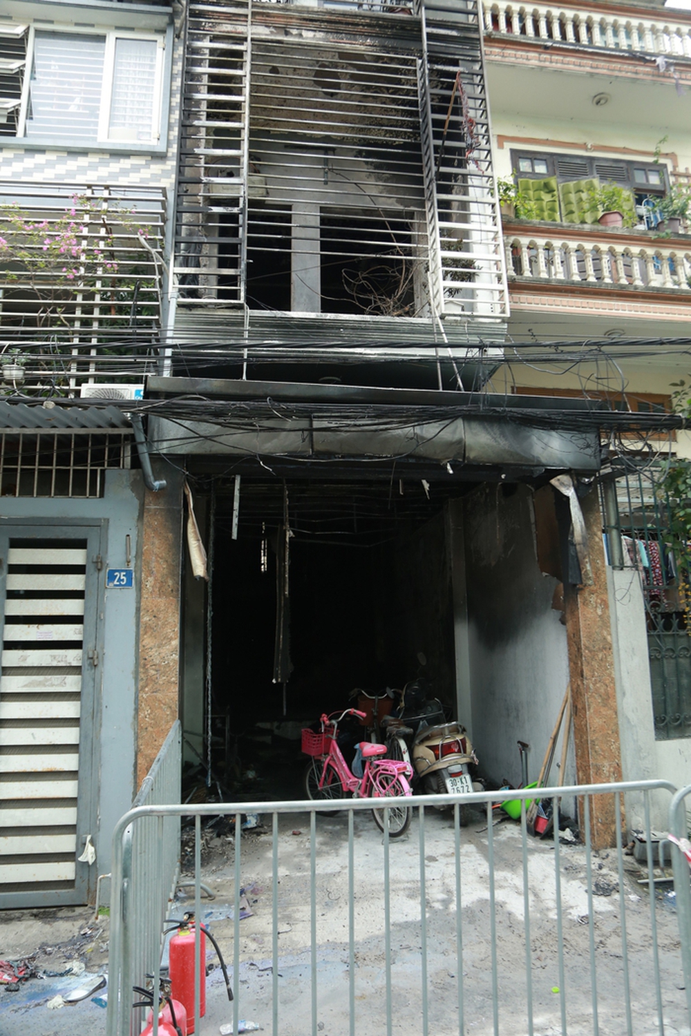 Hiện trường thương tâm vụ hỏa hoạn ở Hà Nội khiến 4 bà cháu tử vong - Ảnh 2.