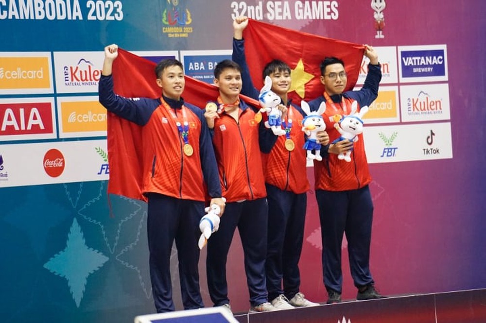 Sinh viên ngành Toán đạt huy chương vàng môn lặn tại SEA Games 32 - Ảnh 1.