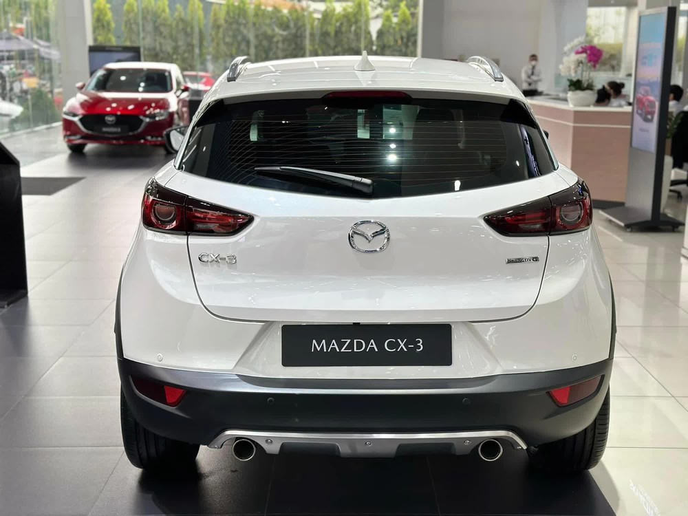 Mazda CX-3 lần đầu giảm 100 triệu tại Việt Nam: Giá khởi điểm chỉ ngang Sonet, nỗ lực tìm khách trước Creta và Seltos - Ảnh 8.