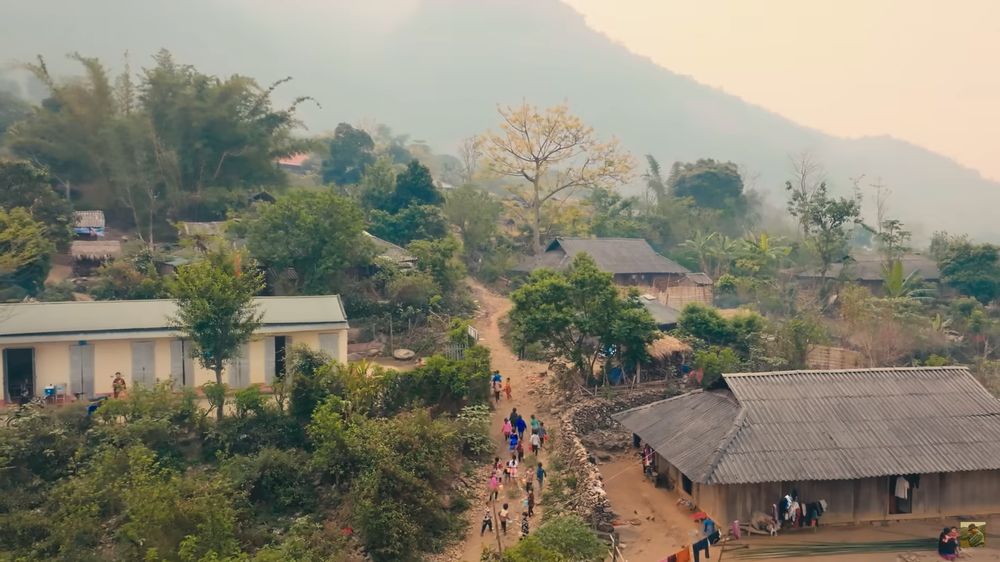 Nơi có view triệu đô xuất hiện trong MV mới của Đen Vâu: Cảnh đẹp không thua Hà Giang nhưng nhiều người chưa biết tới - Ảnh 2.