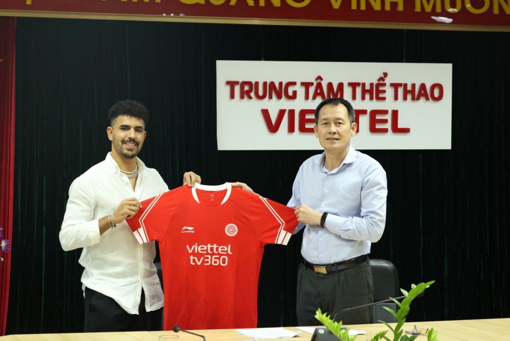 V-League 2023 trở lại: Viettel FC công bố bom tấn từng là đồng đội của Mohamed Salah - Ảnh 2.