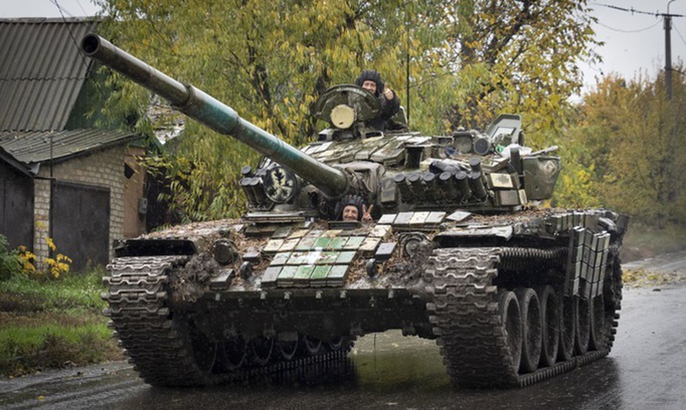 Ukraine phản công, kêu gọi thêm lá chắn phòng không - Ảnh 3.