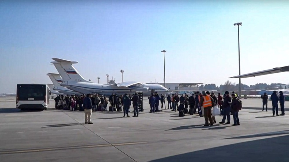 Video Lực lượng hàng không vũ trụ Nga đưa 200 người rời Sudan - Ảnh 1.