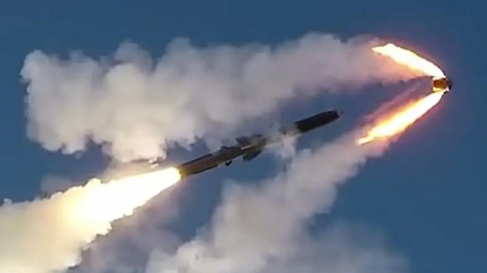 Chuyên gia bình luận về chiến thuật tấn công tên lửa mới của Nga - Ảnh 2.