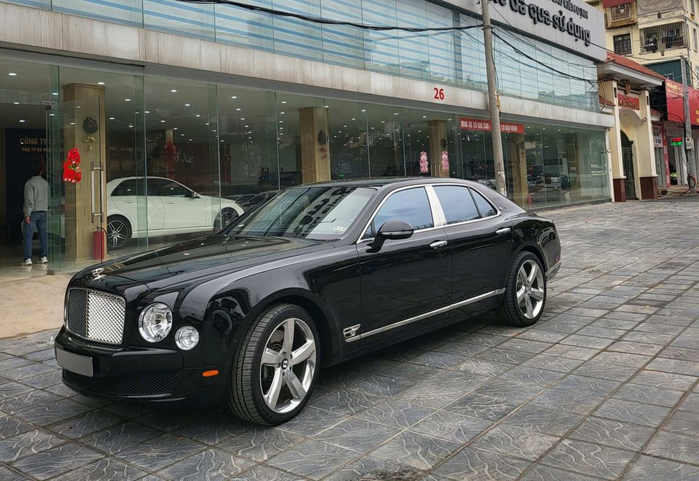 Bentley Mulsanne bản độc nhất Việt Nam giá 11 tỷ đồng bằng 2 chiếc ‘Mẹc S’: Đi trung bình gần 6.000km/năm, ngoại hình khó nhận ra vì 2 thứ đã thay đổi - Ảnh 7.