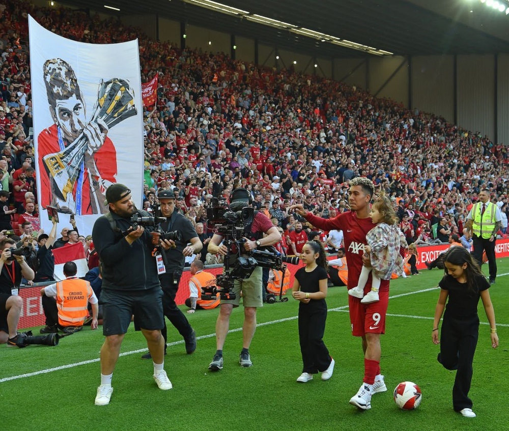 Firmino bật khóc trong lần cuối khoác áo Liverpool tại Anfield - Ảnh 10.