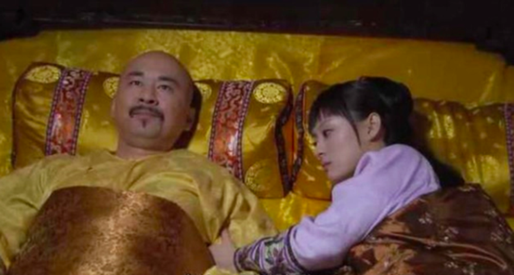 Vì sao giường của Hoàng đế Trung Hoa trên phim cung đấu chỉ rộng 1m? - Ảnh 6.