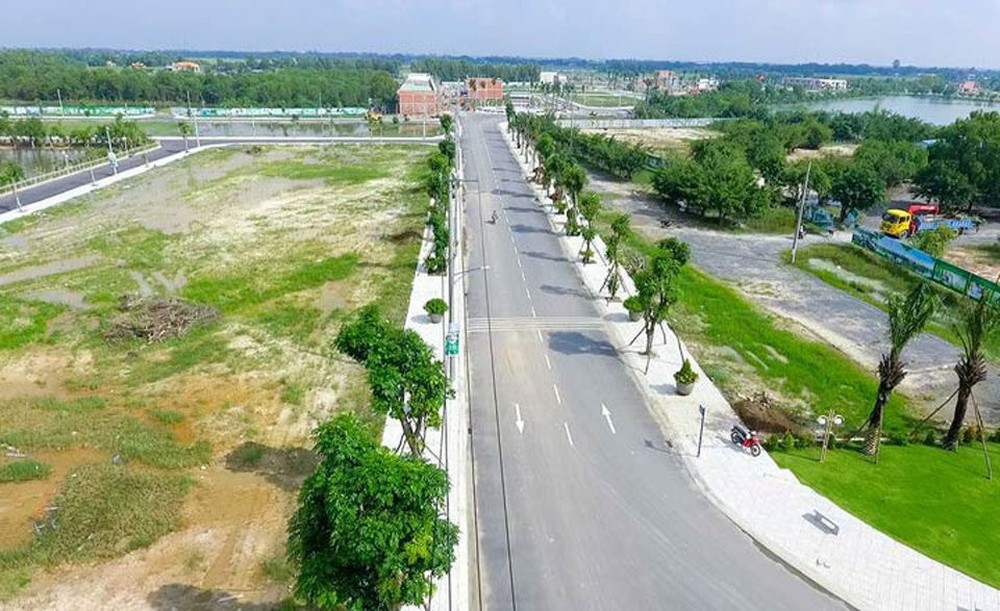 Nữ nhân viên văn phòng quanh năm gồng nợ gốc lãi ngân hàng: “Càng vay, tôi càng có nhiều bất động sản” - Ảnh 1.