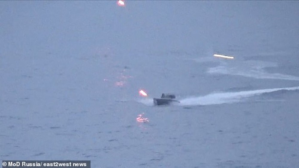 Tàu Nga bị tấn công khi tuần tra đường ống khí đốt ở biển Đen - Ảnh 1.