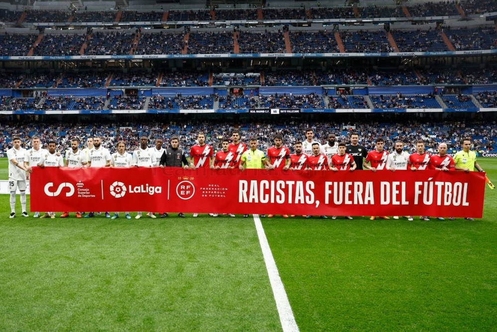 Real Madrid hành động ý nghĩa, ủng hộ Vinicius trước nạn phân biệt chủng ạt - Ảnh 5.